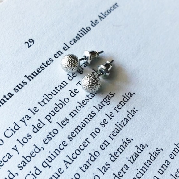 ALQUIMIA Jewelry - LUNA WHITE GOLD STUDS 6 MM